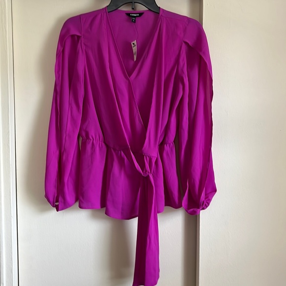 Express Tops - NWT Express fuchsia blouse